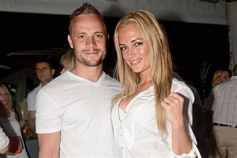 reeva steenkamp nude|Reeva Steenkamp: Photos of Oscar Pistorius girlfriends dead。